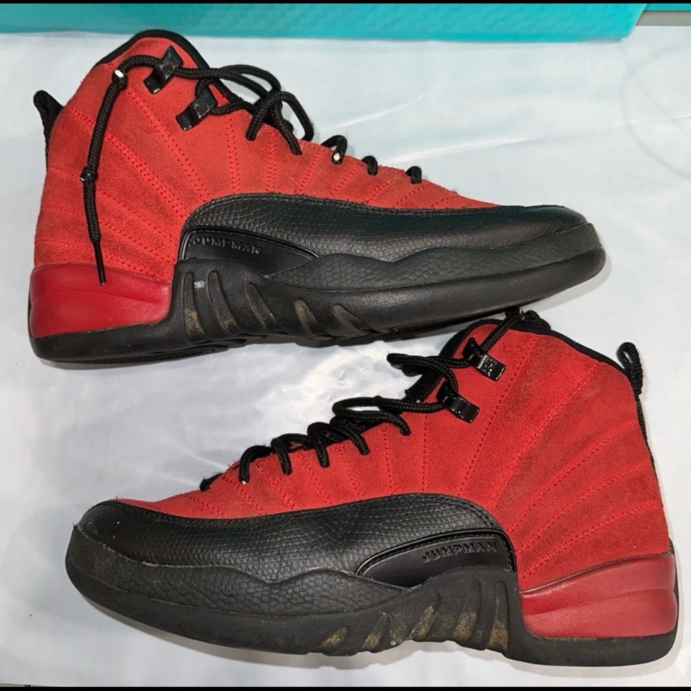 Jordan 12 Retro Reverse Flu Game 2020 size 6.5Y